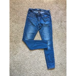 Mossimo Blue Jeans 6s